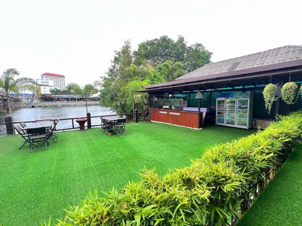 Chanmel Riverside 尖竹汶 外观 照片